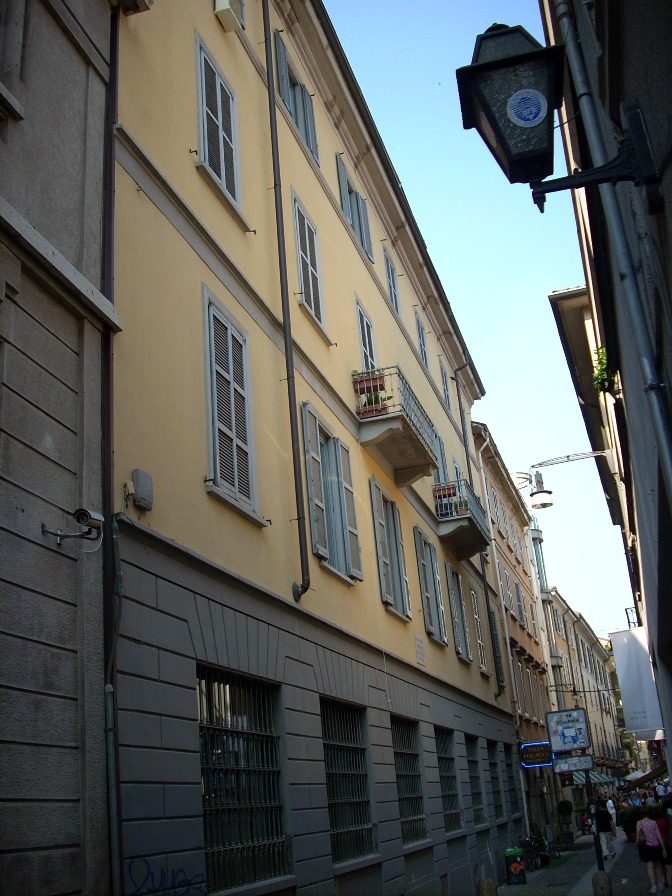 Giovanni%20Rajberti%20birthplace%2C%20via%20Fiori%20Chiari%2C%20Milan%20-%2003.JPG